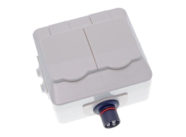 DEFA Dobbel kontakt, Plug-in 230V - IP44 - utenpåliggende m/lokk