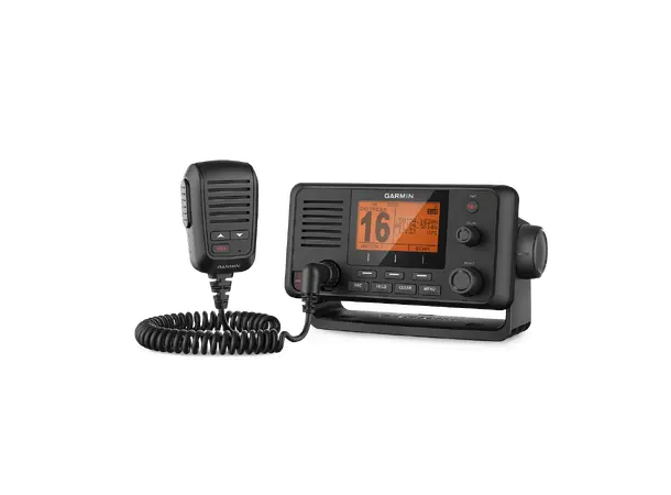 GARMIN VHF 215i AIS maritim radio m/innebygget GPS og AIS mottaker