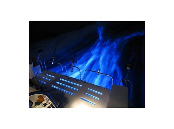 LED Undervannslys blå 8-30v 4x3W Syrefast - IP68 - Ø94