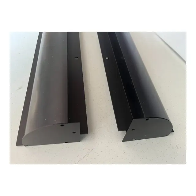 POLARPLUS Takspoiler-brakett  sort for solcellepaneler med rammebredde 76cm 