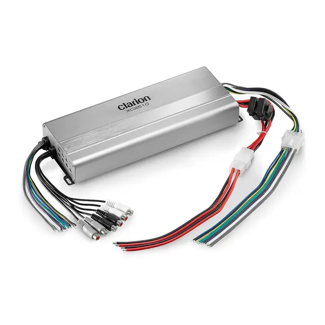 Clarion Xc2510 marine forsterker 4x50W + 200w 