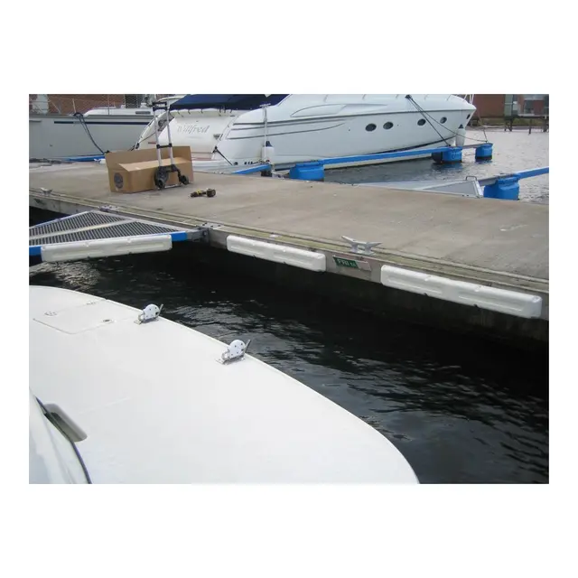 Bryggefender Mini Multidock fender hvit 950 x 120 x 52mm (LxHXD) 