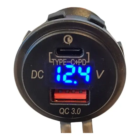 USB Uttak med USB C+ PD + QC 12/24V
