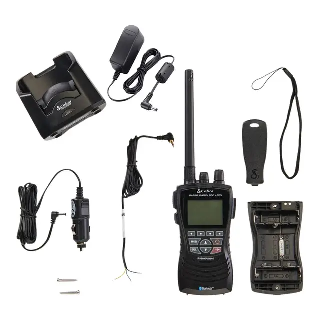 COBRA HH600 Håndholdt VHF m/GPS & DSC flyter i vann 