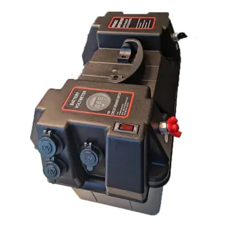 Batterikasse Powerbox m/2 USB uttak 33x19x23 cm