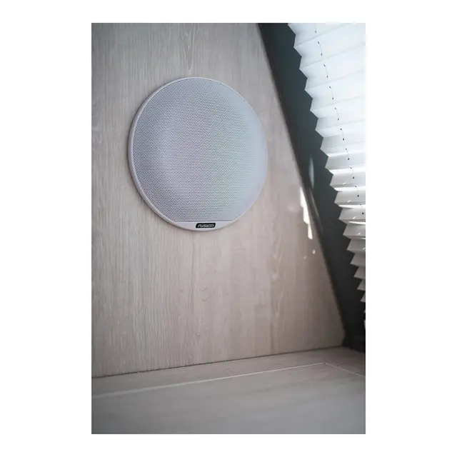 FUSION Signature 3 - 8,8" Høyttalere 330W - Classic hvit front 