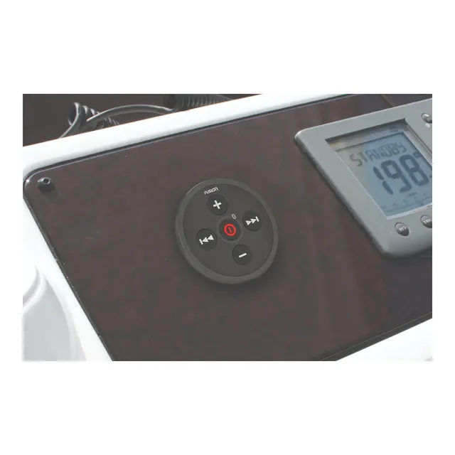 FUSION MS-BB100 Media Black Box m/ kontroller, BT kartplotterstyring 