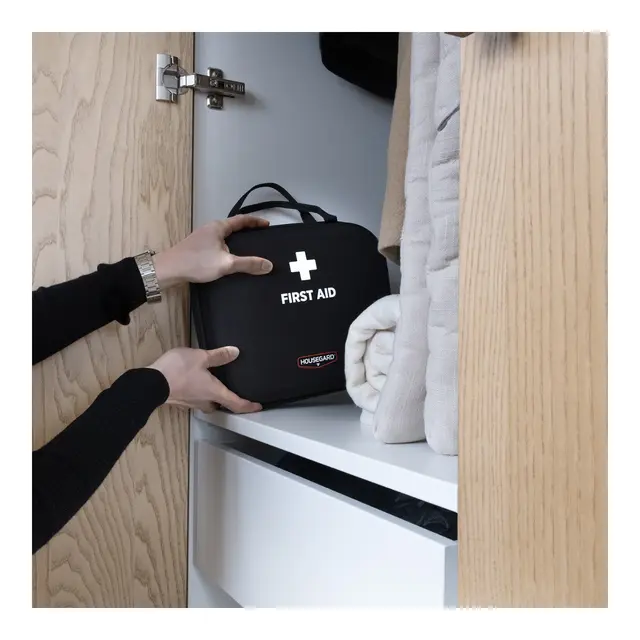 HOUSEGUARD Førstehjelpsveske Plus - 74 pcs 
