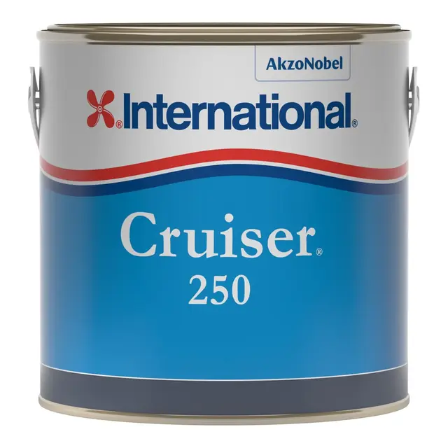 INTERNATIONAL Cruiser 200 - 2,5 lt Hvit - selvpolerende bunnstoff 