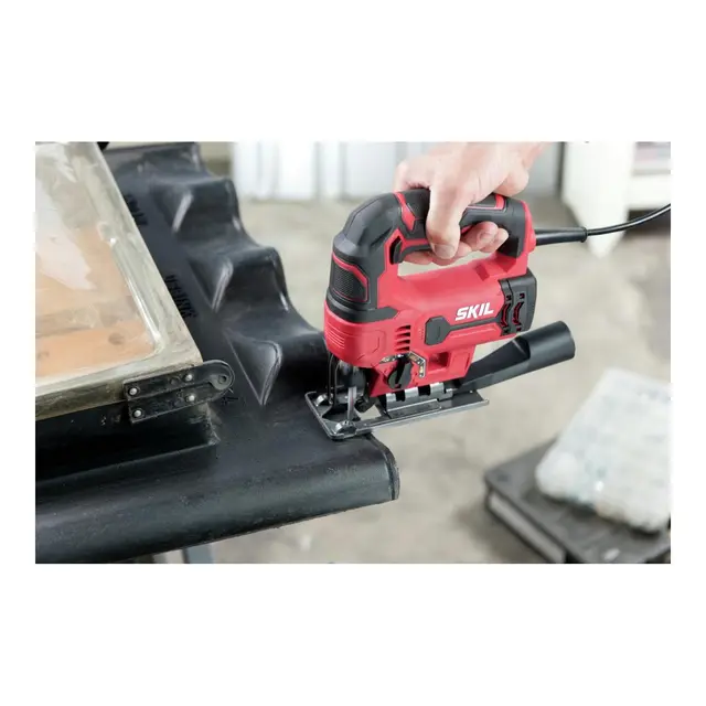 SKIL Stikksag elektrisk 550w - 240v Låseknapp - feste for støvsuger 