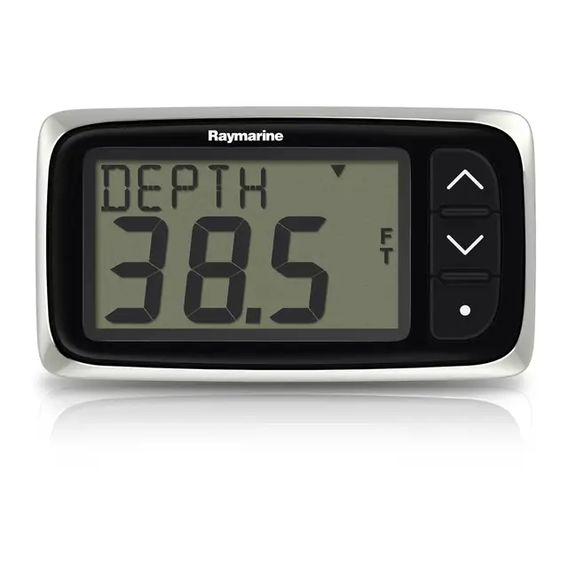 RAYMARINE i40 Dybde, med P66 Med hekkmontert svinger 