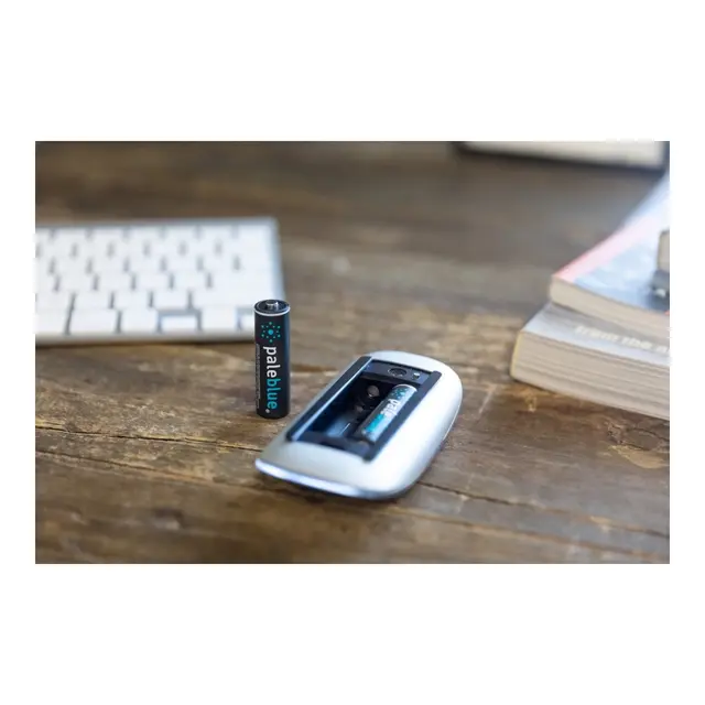 Pale Blue Li-Ion Oppladbare AA Batteri 4-pack AA - 4x1 lades med USB-C 
