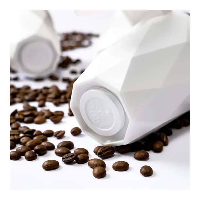 SILWY Magnetic Kaffekrus To-Go (plast) m/lokk og Stick-on magnetpad 