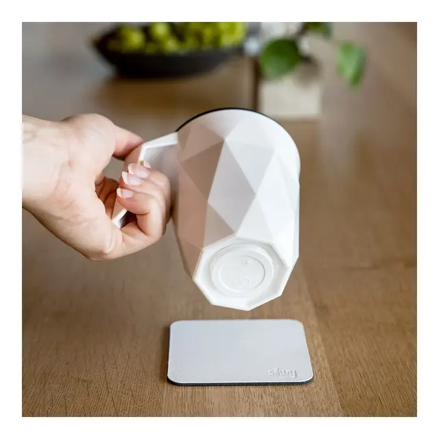SILWY Magnetic Kaffekrus To-Go (plast) m/lokk og Stick-on magnetpad 