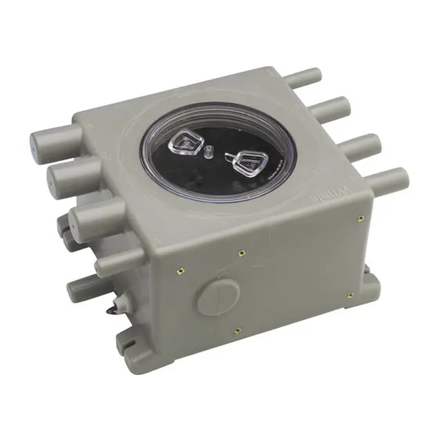 WHALE Avløpstank 8L m/nivåbryter 12/24V - 8 tilkoblinger 