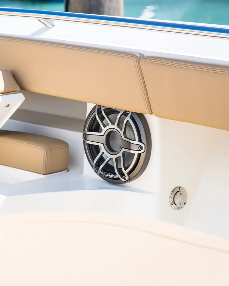 Device JL AUDIO Marine Subwoofer M6 8 200W RMS 4 Ohm Hvit klassisk gitter 0100308000