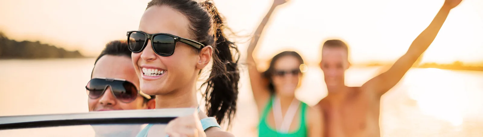 Device CLARION Rund Marine stereo CMM10GR Passer i 3 instrumenthull 4 x 20W 0100321900