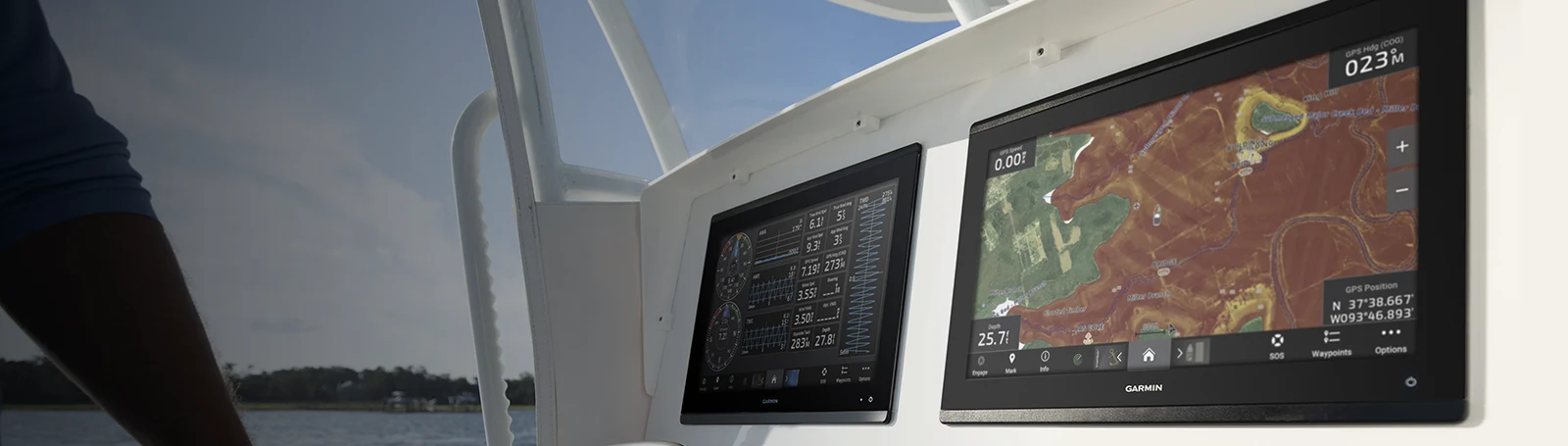 Device GARMIN GPSMAP 1223xsv Radarpakke med GMR™ 18 HD3radom 0100236752