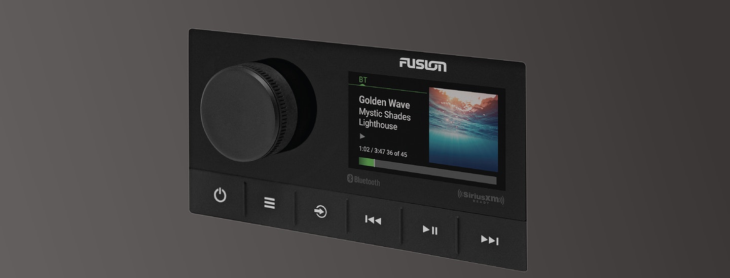 Anlegghovedenhet FUSION RA210 Marine Stereo 4x50W Bluetooth Airplay 2 NMEA2000 677