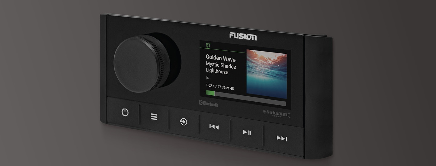 Anlegghovedenhet FUSION RA210 Marine Stereo 4x50W Bluetooth Airplay 2 NMEA2000 677